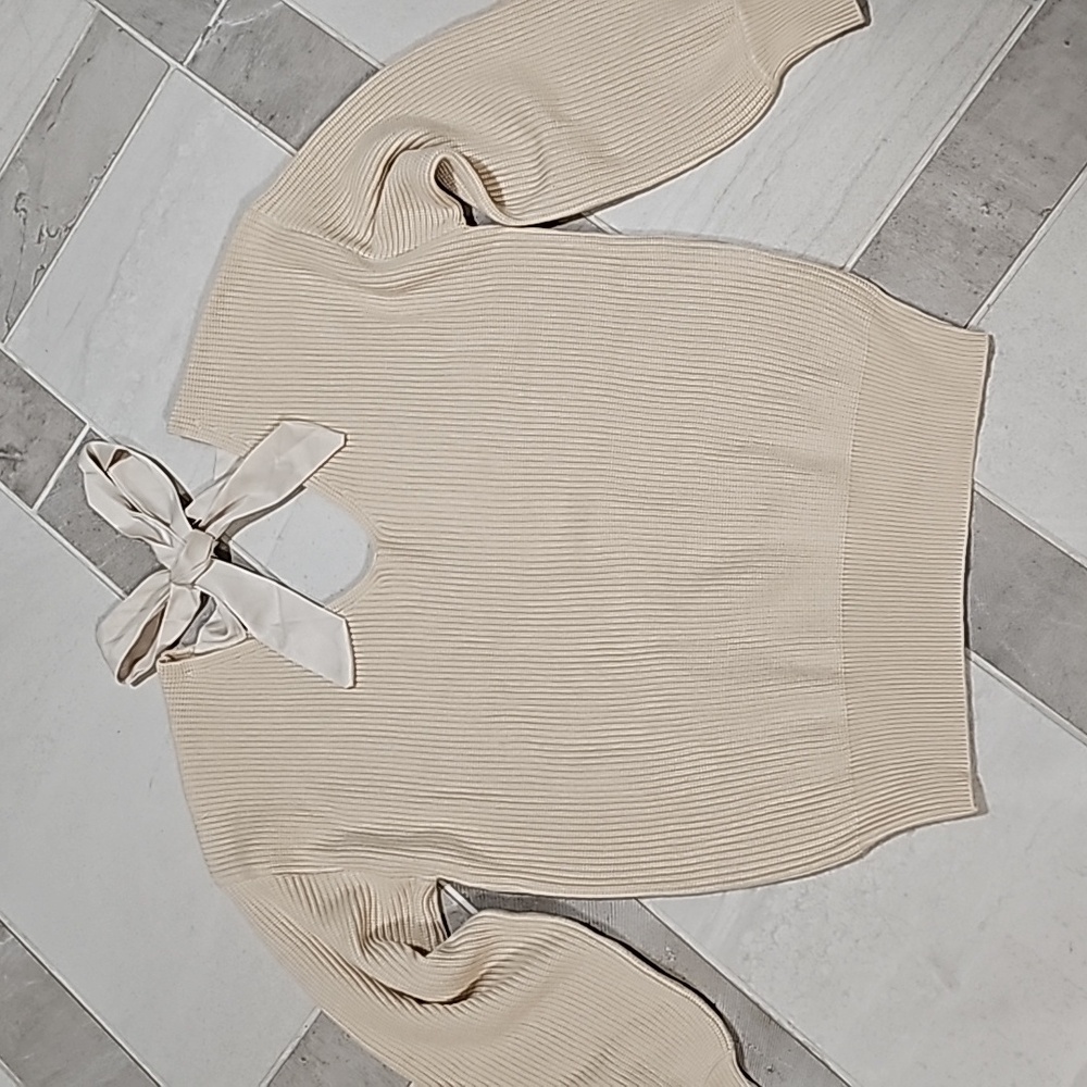 Apricot sweater, brand new
